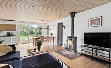 Stunning home in Thyholm with WiFi 3