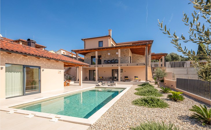 Villa Wave 1