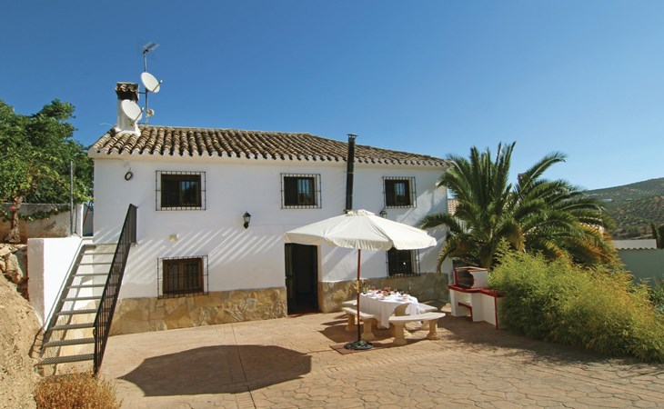 Lovely home in Sileras-Almedinilla 1