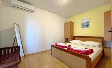 Wohnung in Baška mit Eigener Terrasse 2