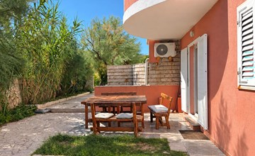 2 bedroom nice apartment in Razanac 2