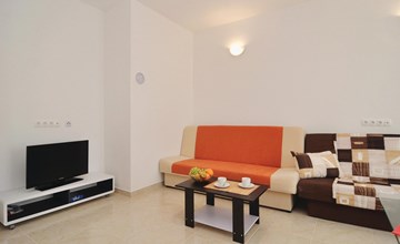 Pet friendly apartment in Nin with swimming pool 3