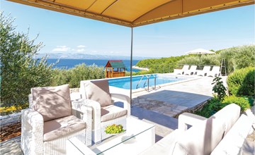 4 bedroom amazing home in Tankaraca 2