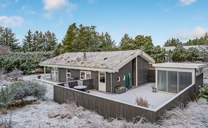 "Elisenda" - 2.2km from the sea 1