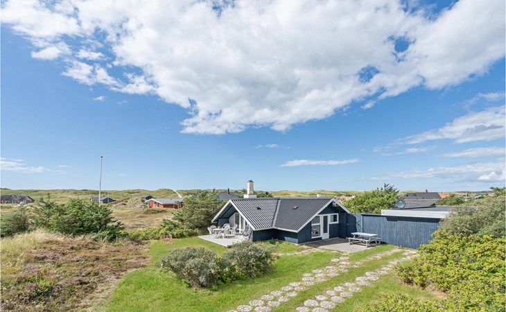 Gorgeous home in Hvide Sande with WiFi 1