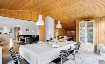 "Hansiane" - 80m from the sea 2