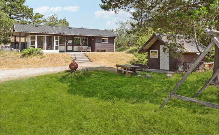 Cozy home in Blåvand with kitchen 1