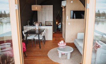 Waterlodge 2