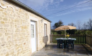 2 bedroom awesome home in Deux-Jumeaux 3