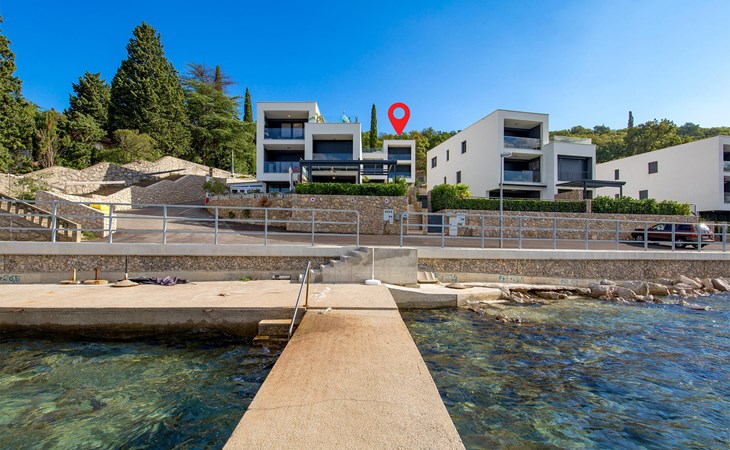 2 bedroom stunning apartment in Omisalj 1