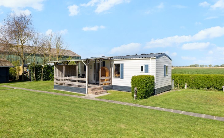 Chalet de Zwaan op camping Oudesluis 1