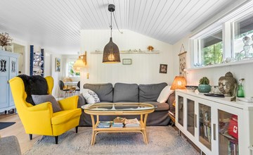 4 bedroom amazing home in Idestrup 3