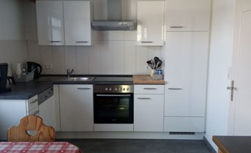 in ruhiger Lage mit großem Garten 2