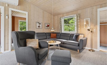 Nice home in Blåvand with kitchen 3