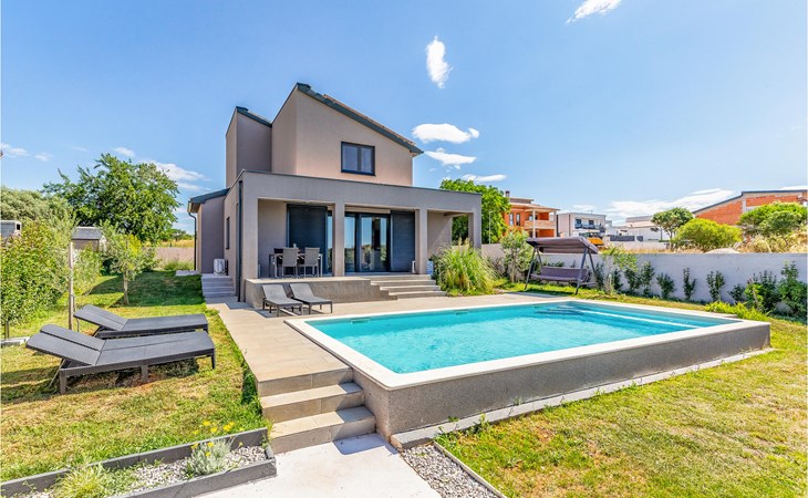 Cozy home in Pula with WiFi 1