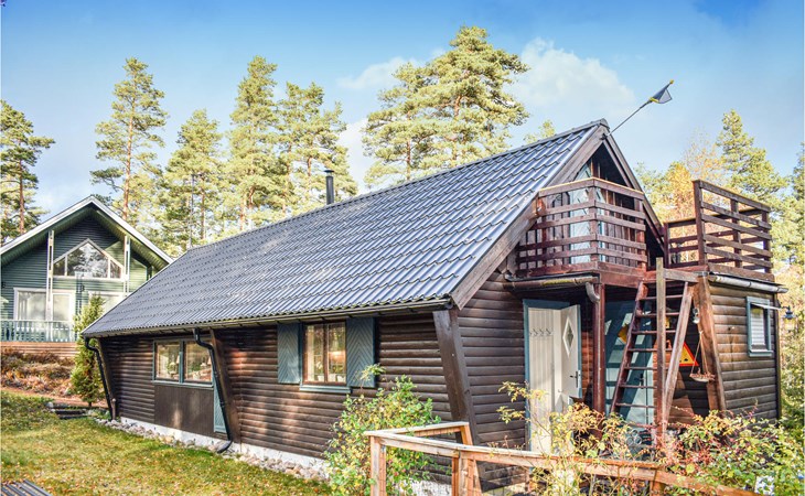 Gorgeous home in Tidaholm with kitchen 1