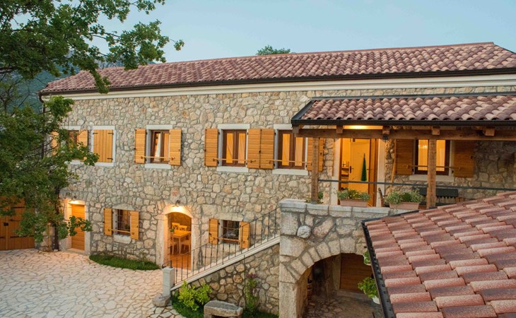 für 5 Personen und 1 Kind in Tribalj 1