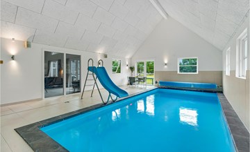 12 bedroom beautiful home in Blåvand 2