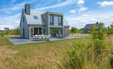 4 bedroom stunning home in Kamperland 2
