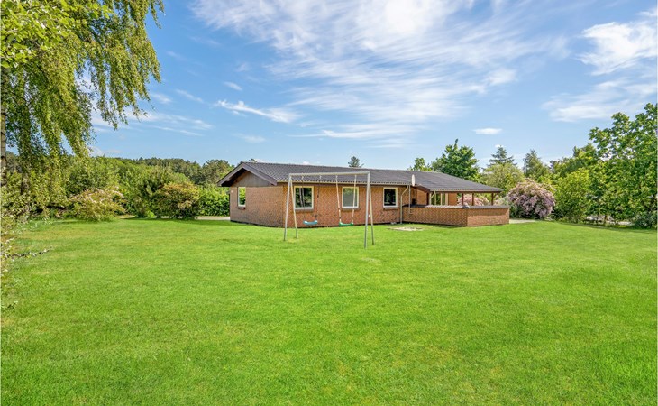 4 bedroom gorgeous home in Ebeltoft 1