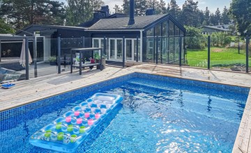 Nice home in Köpmannebro with private swimming pool, can be inside or outside 2