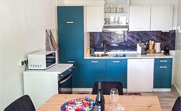 Schöne Wohnung in Jadranovo mit WLAN 2