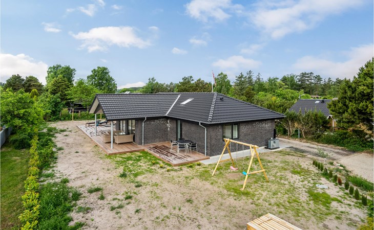 Cozy home in Juelsminde with WiFi 1