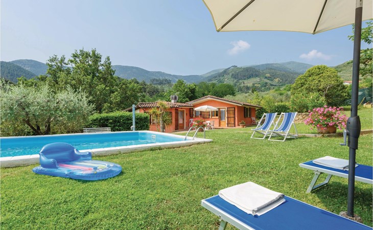 Cozy home in Colle di Compito LU 1