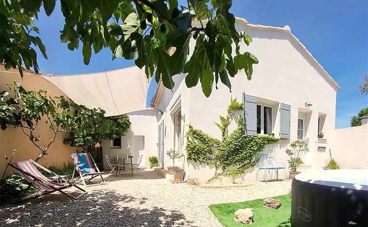 Maison avec jacuzzi 1