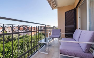 Stunning apartment in Kastel Stafilic 2