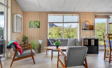 Amazing home in Glesborg with kitchen 3