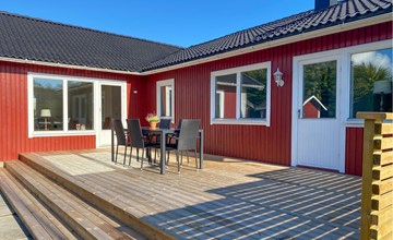 5 bedroom awesome home in Löttorp 2