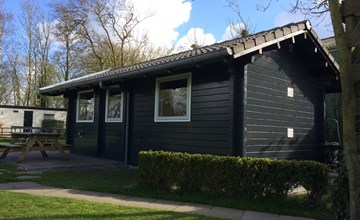 De Blokhut op camping Oudesluis 2