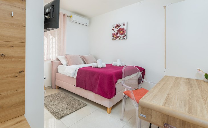 Lovely apartment in Pula with WiFi 1