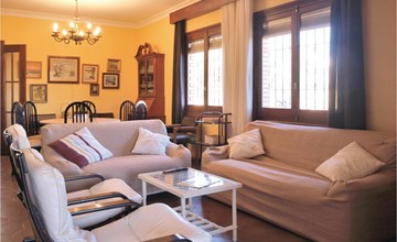 3 bedroom awesome home in Hornachuelos 2