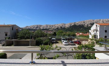 Modern eingerichtete Apartment für 4 Personen, Klimatisiert, freie Parkplatz un 2