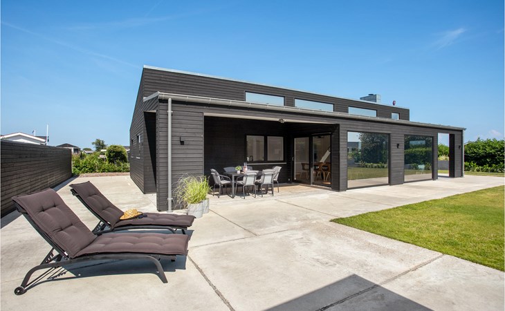 Beautiful home in Sæby with harbor view 1