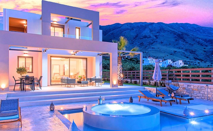 "Minaos8" mit privatem Pool 1