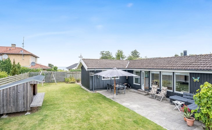 "Tenho" - 150m from the sea 1