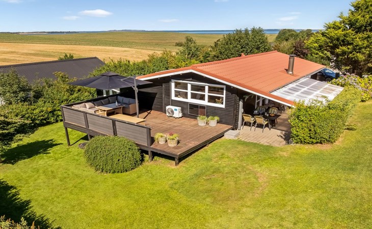 "Berner" - 500m to the fjord 1