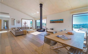 Gorgeous home in Moscari 2