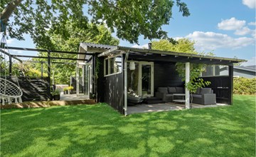 Lovely home in Hadsund with WiFi 2