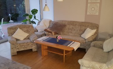 Private Ferienwohnung in Nordenham mit großem Garten 3