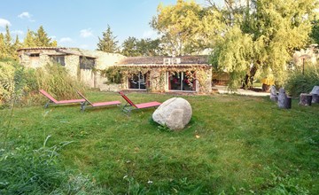 Stunning home in Jonquières 2