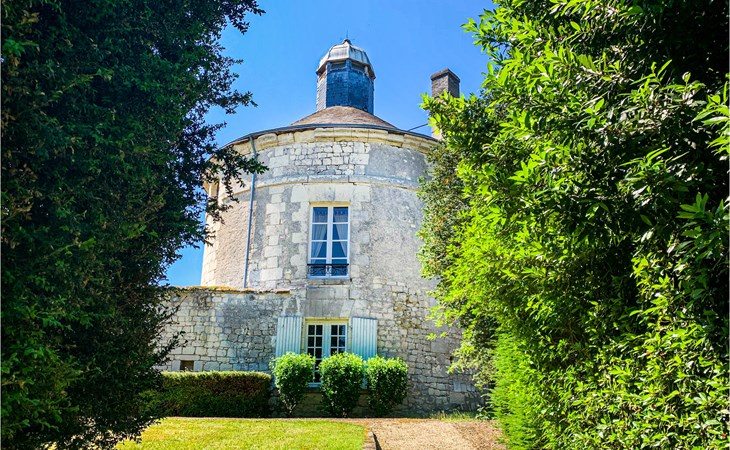 2 bedroom stunning home in Chinon 1