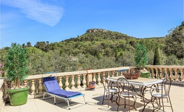 Gorgeous home in Vernègues 2