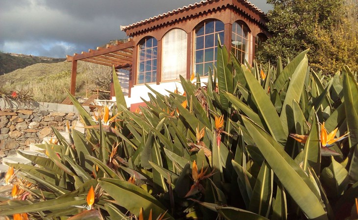 Vacation Home in Madeira with Stunning Views 1