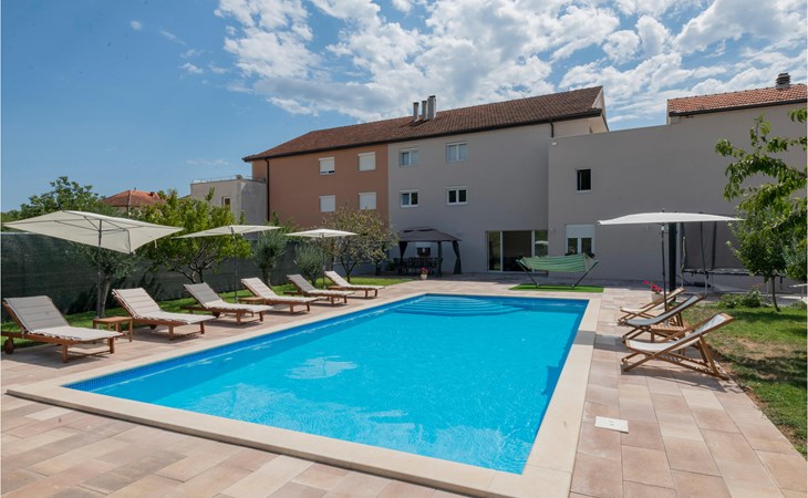 Awesome home in Imotski 1
