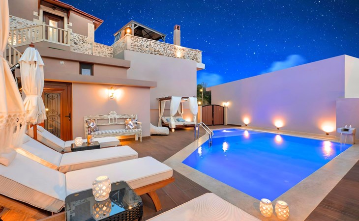 Petralis Luxus Villa Pool Whirlpool 1