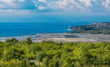 mit beheiztem Pool 3